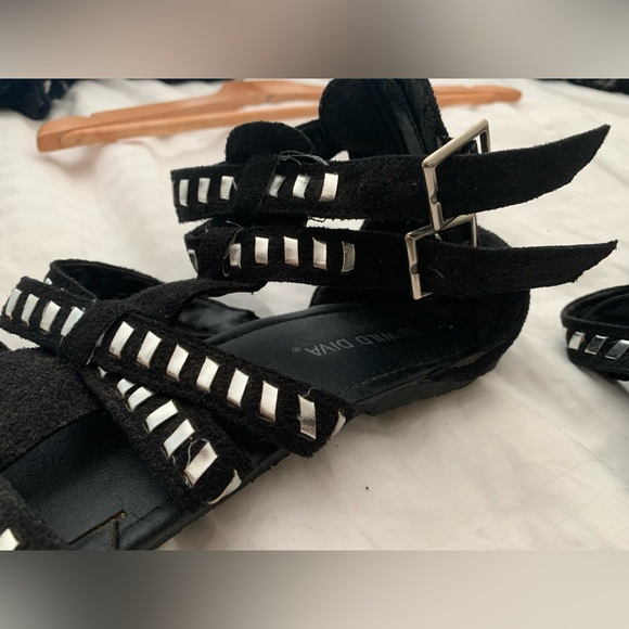 Faux studded black gladiator sandals - Picture 3 of 6